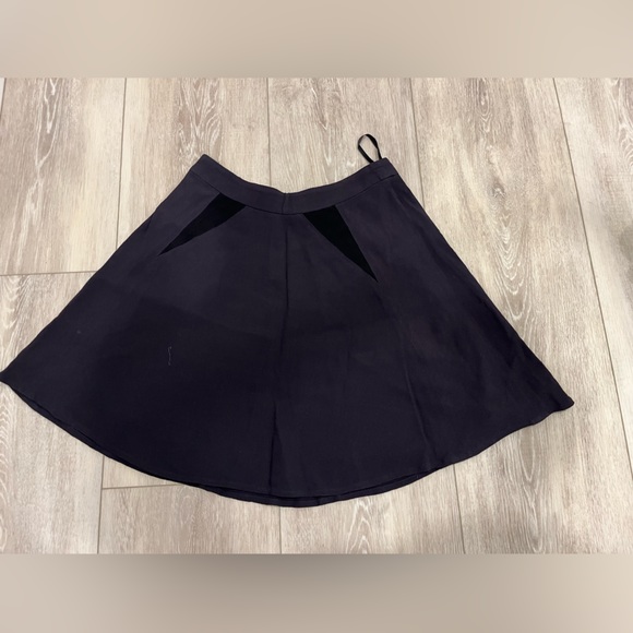 French Connection Skirt - Picture 3 of 4